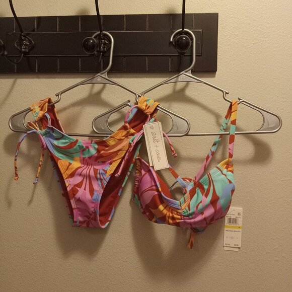 Salt+Cove NWT bathing suit. - Picture 1 of 3